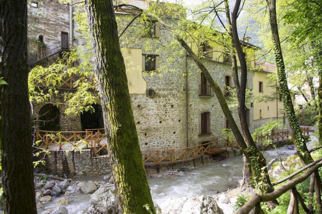 Dimora Storica Hotel Maccarunera كامبانيا المظهر الخارجي الصورة